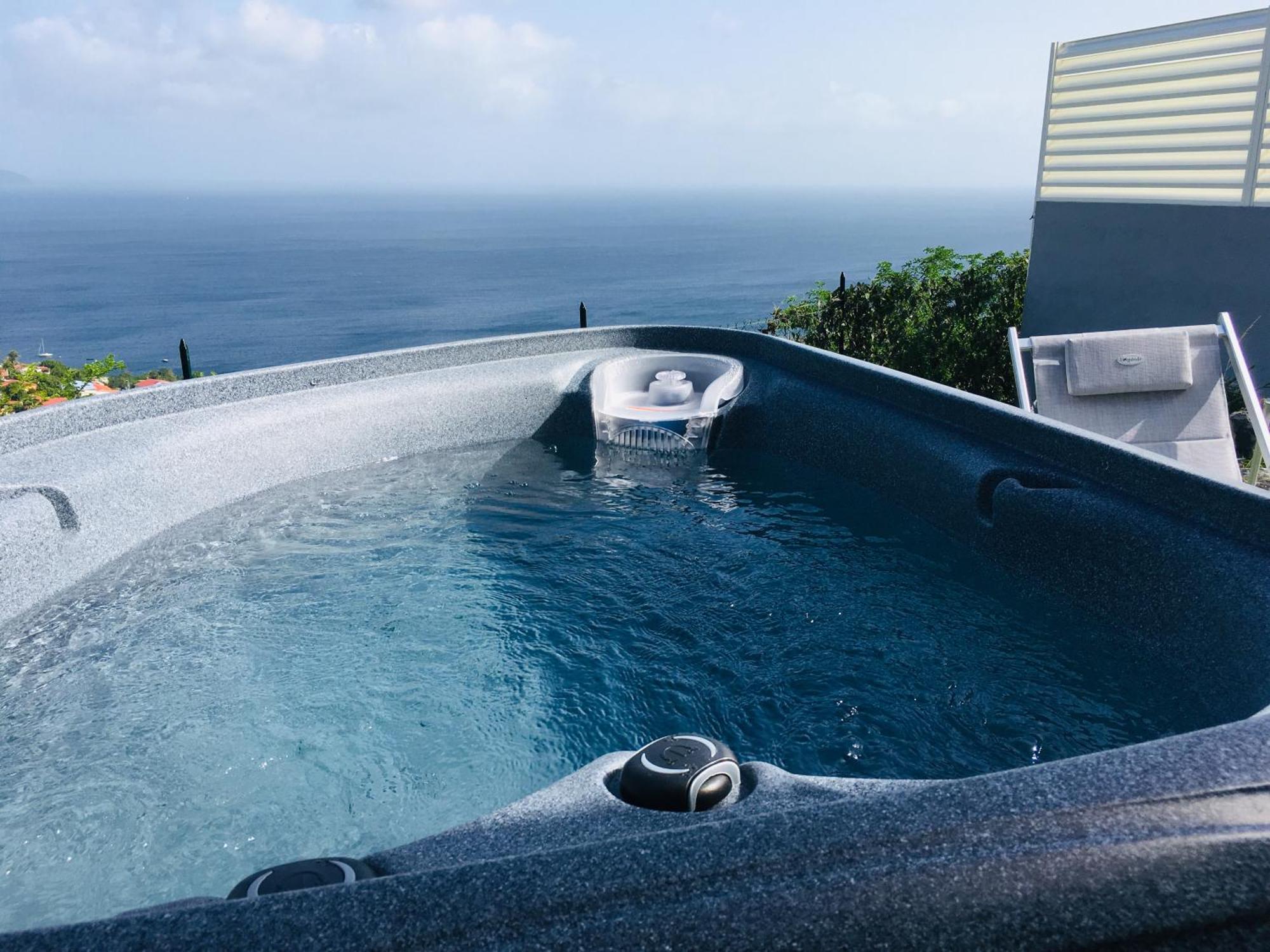Bungalow Palbea Superieur Avec Spa Et Vue Mer Schoelcher Exterior foto